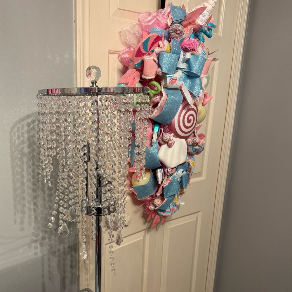 Glamorous Crystal Beaded Lamp